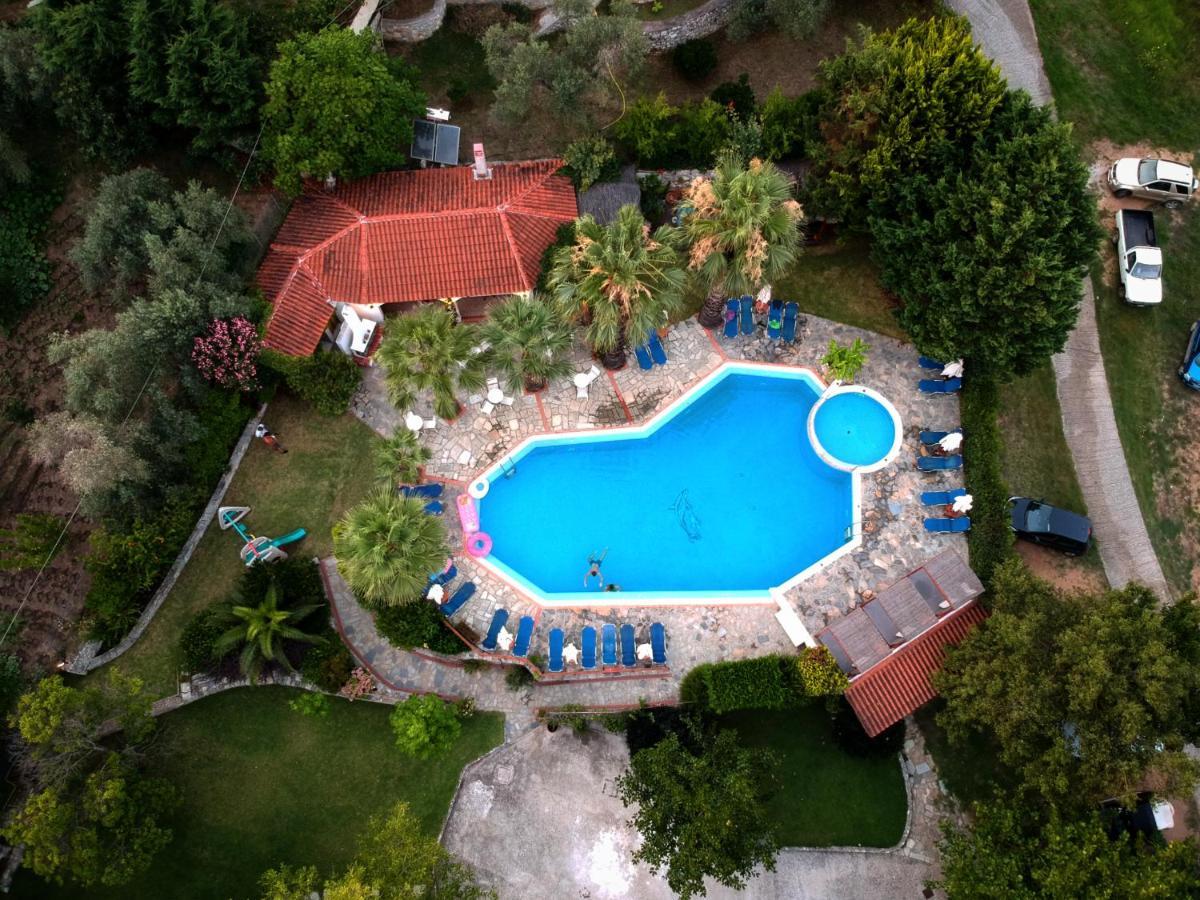 Sergios Koukounaries Exterior foto