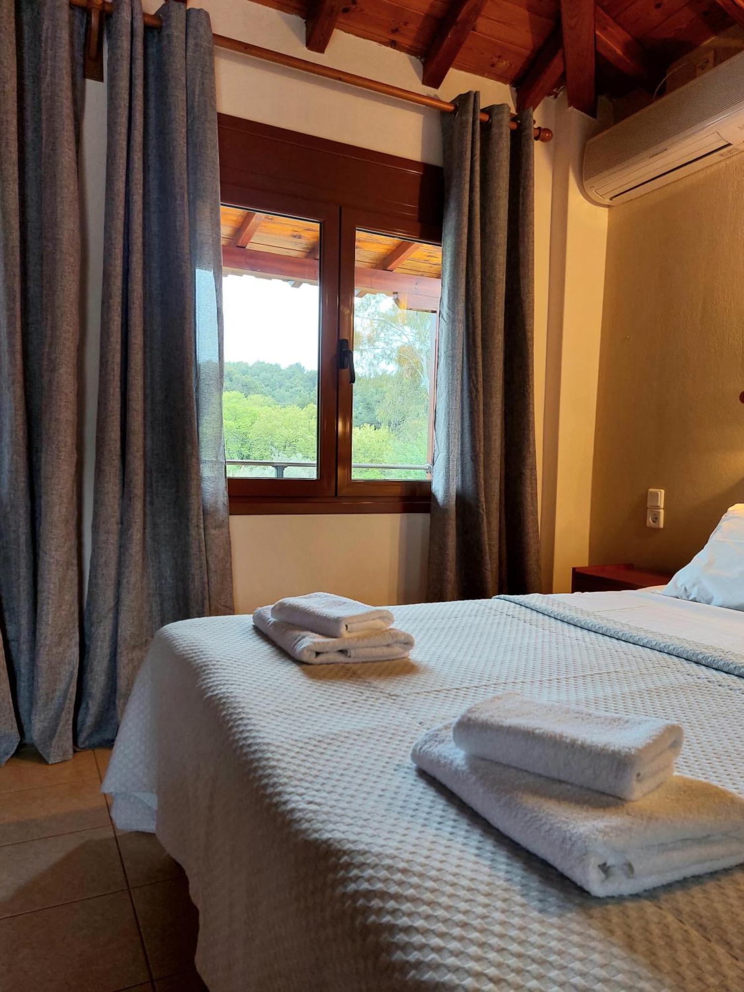 Sergios Koukounaries Habitación foto